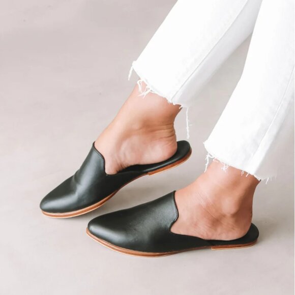The Modern Mule - Black | NWT | Size 9 - Picture 3 of 8